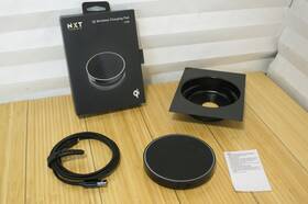24384016 Staples Brands Group Nxt Technologies Qi Wireless Charging Pad 10w Nx54707