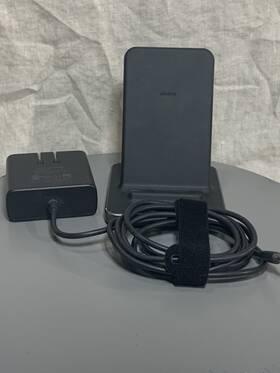 Wcb262 Ubio Labs Wireless Charging Stand For Mobile Phones