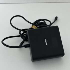 Chg1088 Ubiolabs Wall Charger For Wireless Qi 15v 3.5a