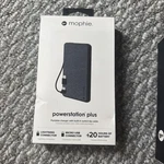 Mophie Powerstation Plus 6040MAH Charger With Built-in Switch-tip Iphone Black. Fixed Price $12.99.