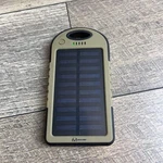 Realtree RLT2001-CM Solar Powerbank Green Black 4000MAH Waterproof Rechargeable. Fixed Price $17.99.