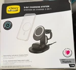 Otterbox Fast 3-IN-1 Wireless Charging Magsafe Station Retail Packaging. Fixed Price $44.99.