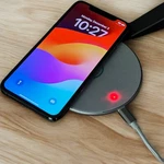Wireless Charging Pad 10W For Apple, Samsung Any Qi-enabled Devices New. Fixed Price $5.99.