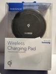 Insignia 15W Wireless Charging Pad Black Model: NS-MWPC2. Fixed Price $6.00.
