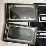 Mophie Juice Pack Case And Rechargeable Battery In White For Samsung Galaxy S4. Fixed Price $29.00.